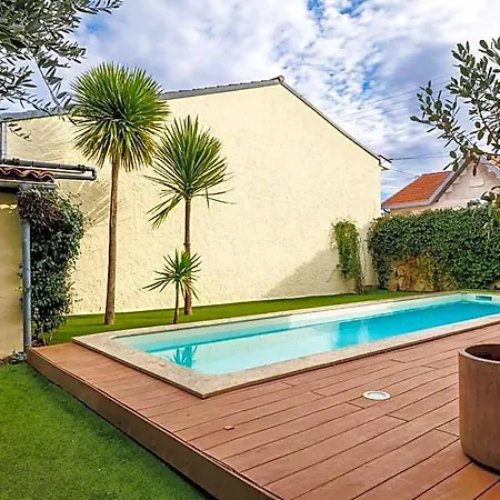 Bed & Breakfast Dans Echoppe 3*