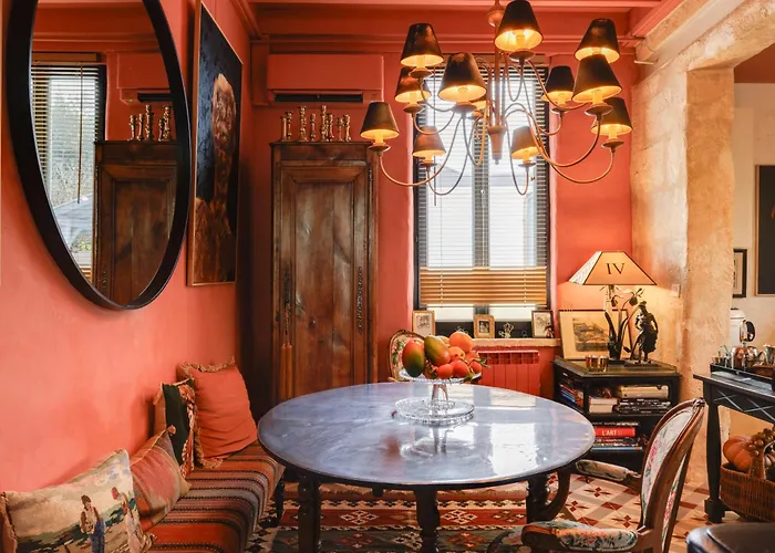 Dans Echoppe Bed & Breakfast Bègles